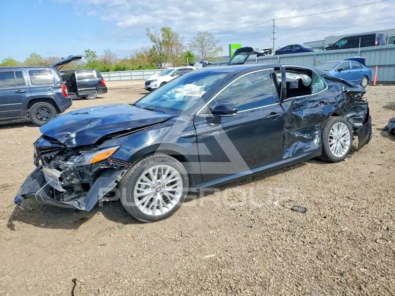 2020 Toyota CAMRY фото