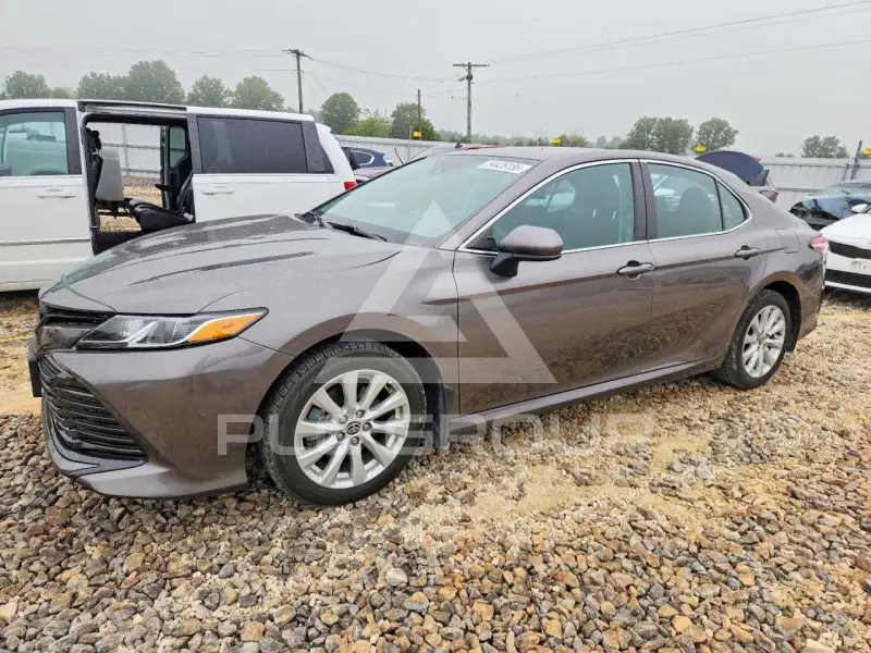 2020 Toyota CAMRY фото