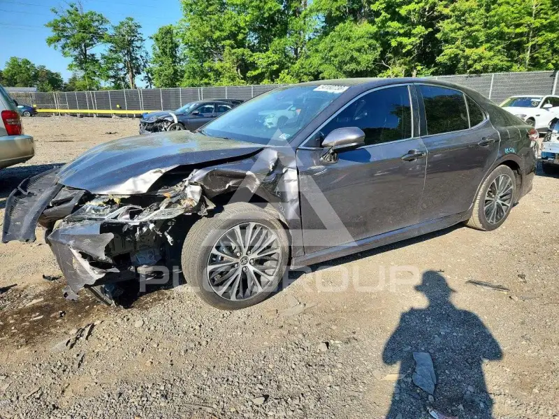 2020 Toyota CAMRY фото
