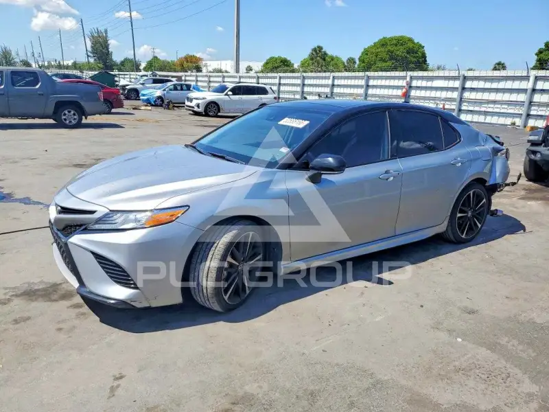 2020 Toyota CAMRY фото