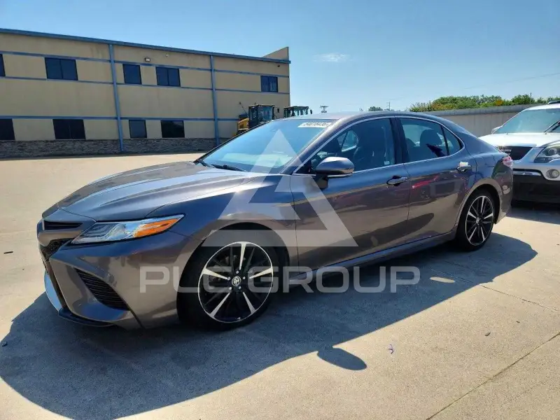 2020 Toyota CAMRY фото