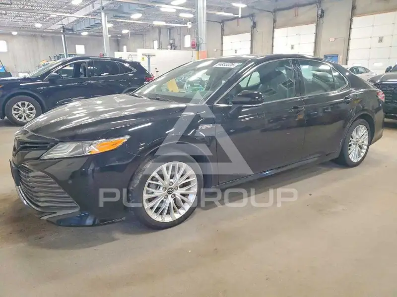 2020 Toyota CAMRY фото