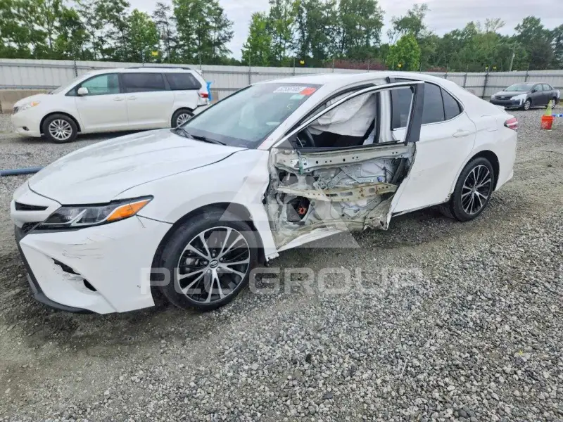 2020 Toyota CAMRY фото