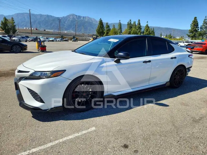 2020 Toyota CAMRY фото