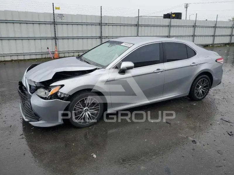 2020 Toyota CAMRY photo