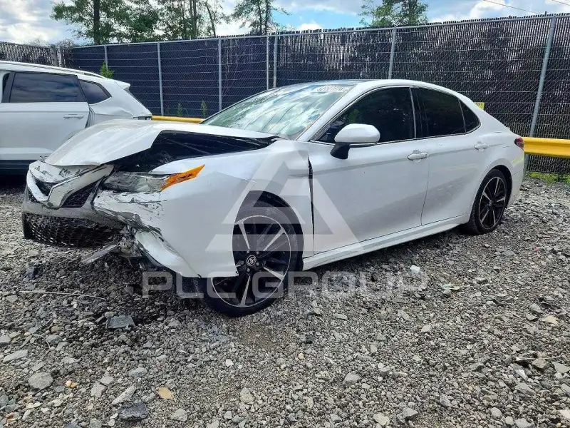 2020 Toyota CAMRY фото