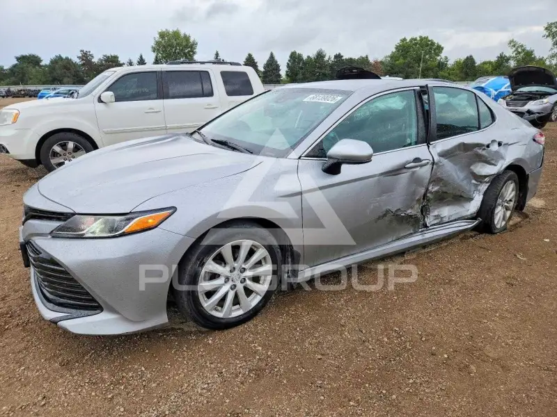 2020 Toyota CAMRY фото