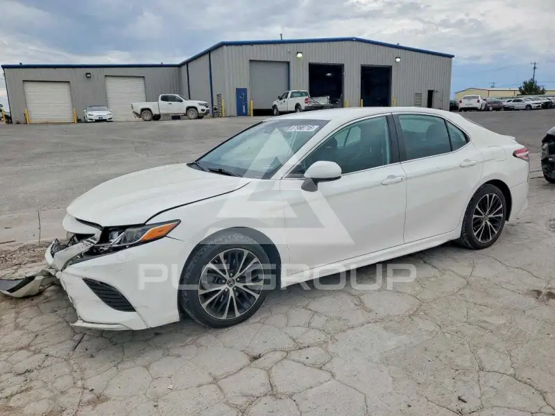 2020 Toyota CAMRY фото