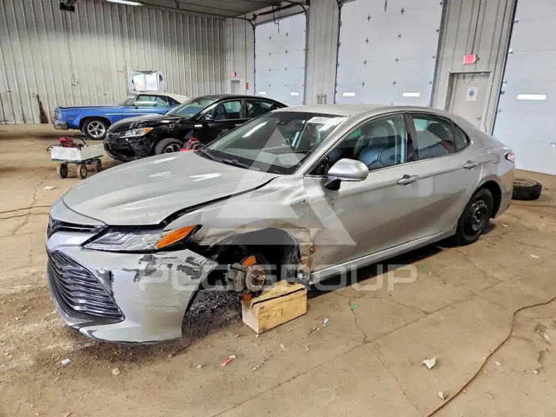 2020 Toyota CAMRY photo