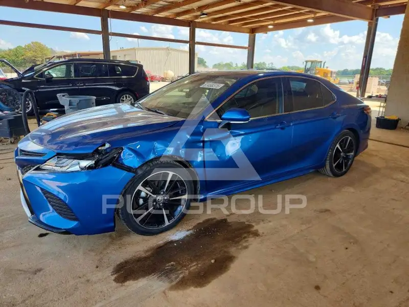 2020 Toyota CAMRY photo