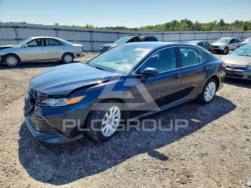 2020 Toyota CAMRY фото