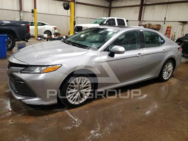 2020 Toyota CAMRY фото