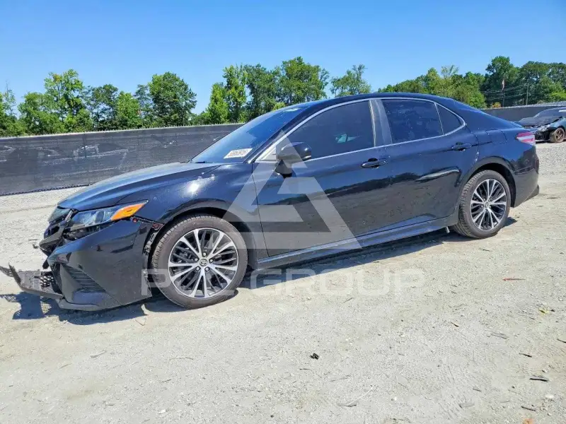 2020 Toyota CAMRY фото