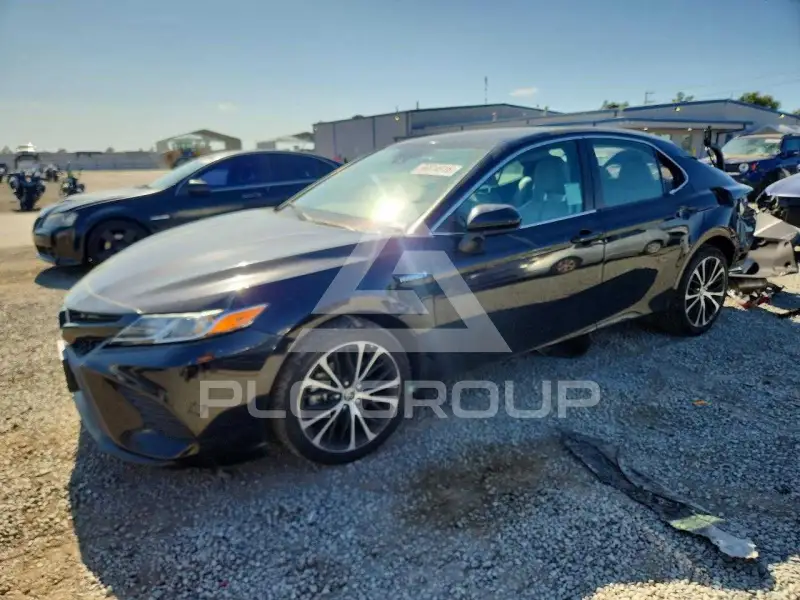 2020 Toyota CAMRY фото