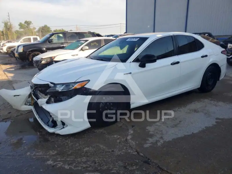 2020 Toyota CAMRY photo