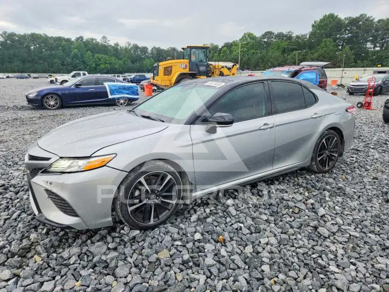 2020 Toyota CAMRY фото