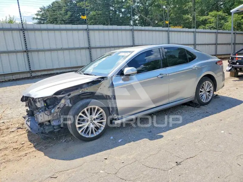 2020 Toyota CAMRY фото