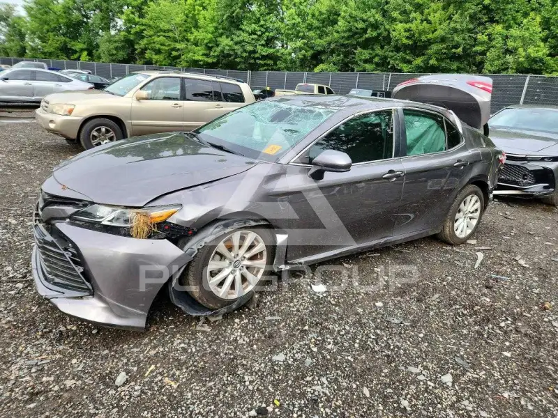 2020 Toyota CAMRY фото