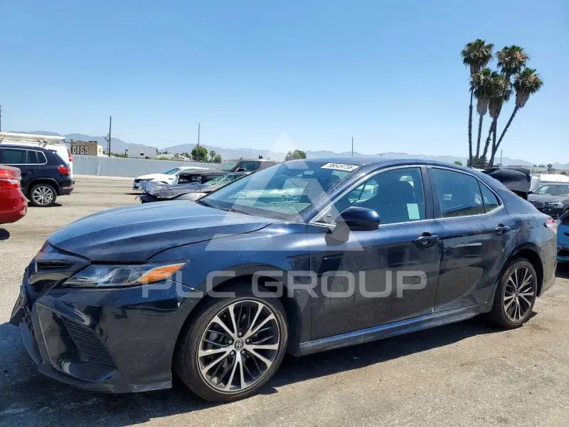 2020 Toyota CAMRY фото