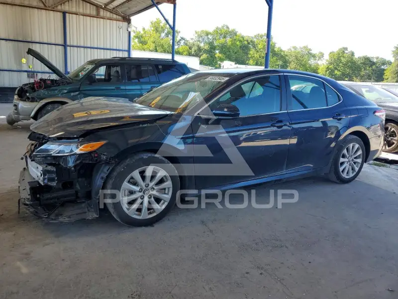 2020 Toyota CAMRY фото