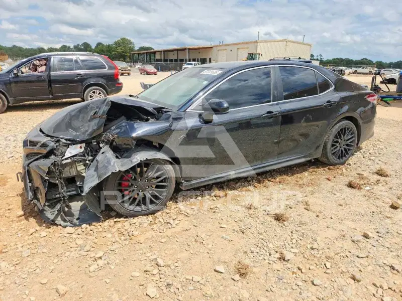 2020 Toyota CAMRY фото