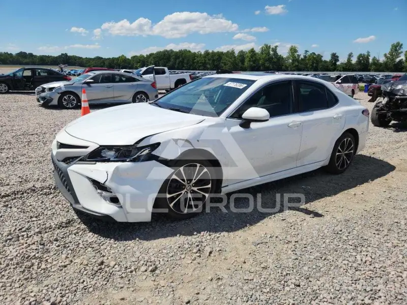 2020 Toyota CAMRY photo