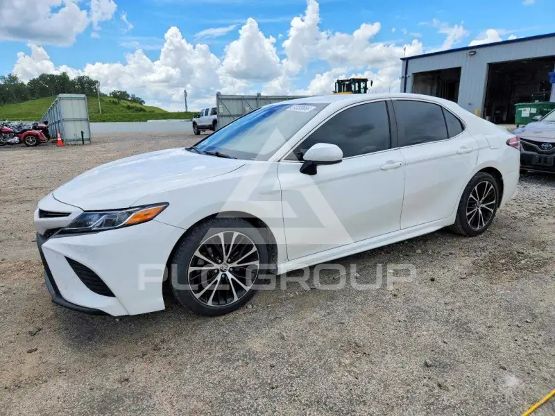 2020 Toyota CAMRY фото