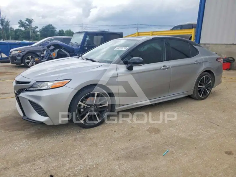 2020 Toyota CAMRY фото