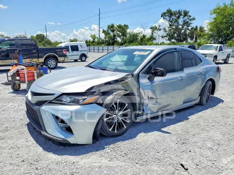2020 Toyota CAMRY фото