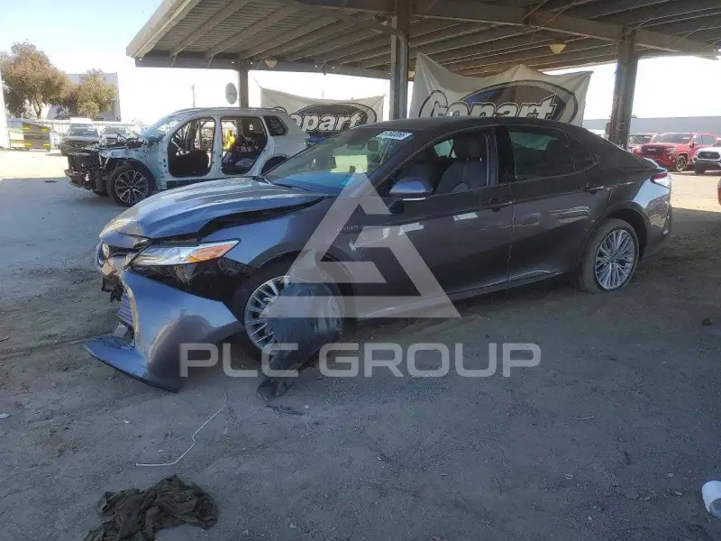 2020 Toyota CAMRY фото