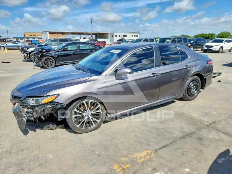 2020 Toyota CAMRY photo
