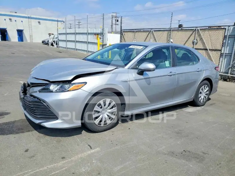 2020 Toyota CAMRY photo