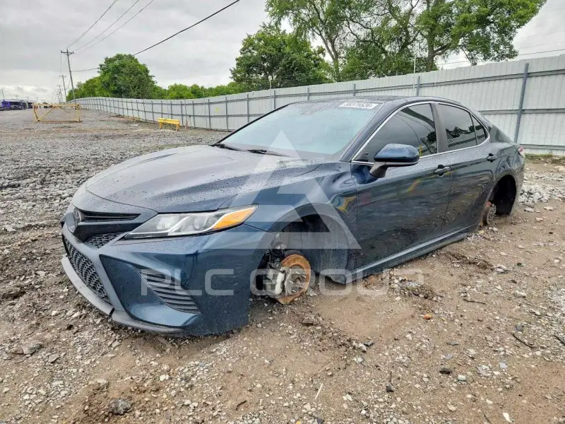 2020 Toyota CAMRY photo