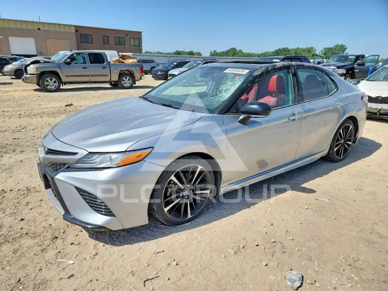2020 Toyota CAMRY фото