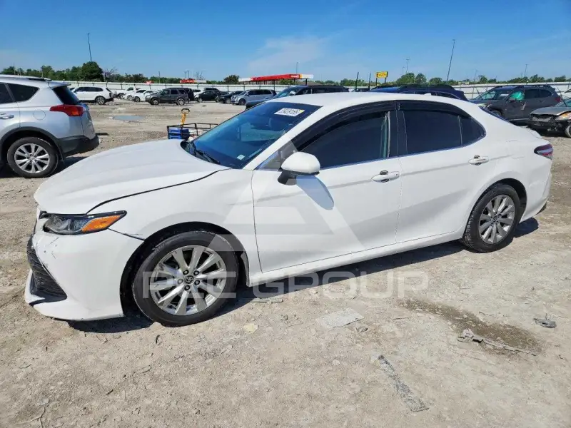 2020 Toyota CAMRY photo