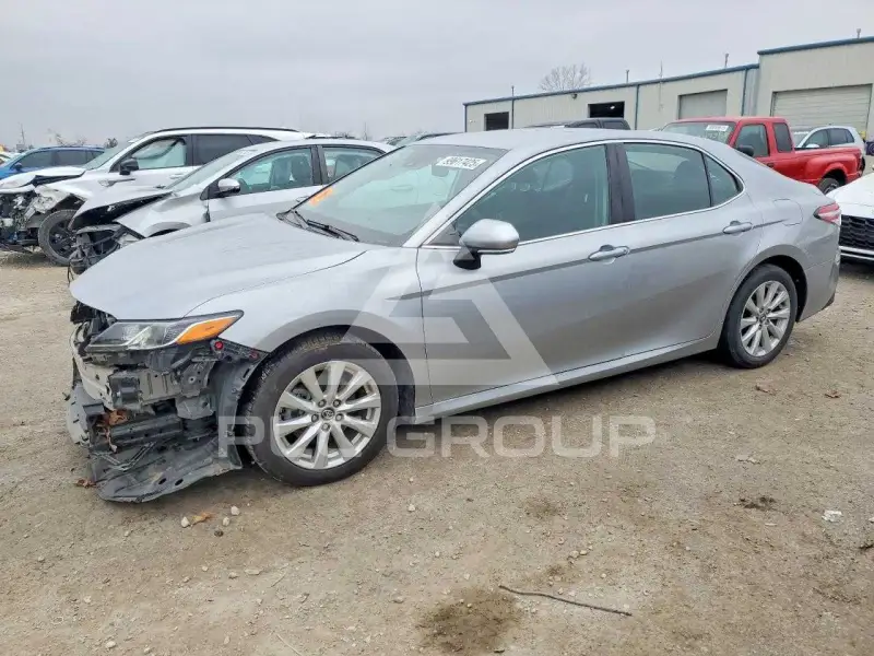 2020 Toyota CAMRY фото