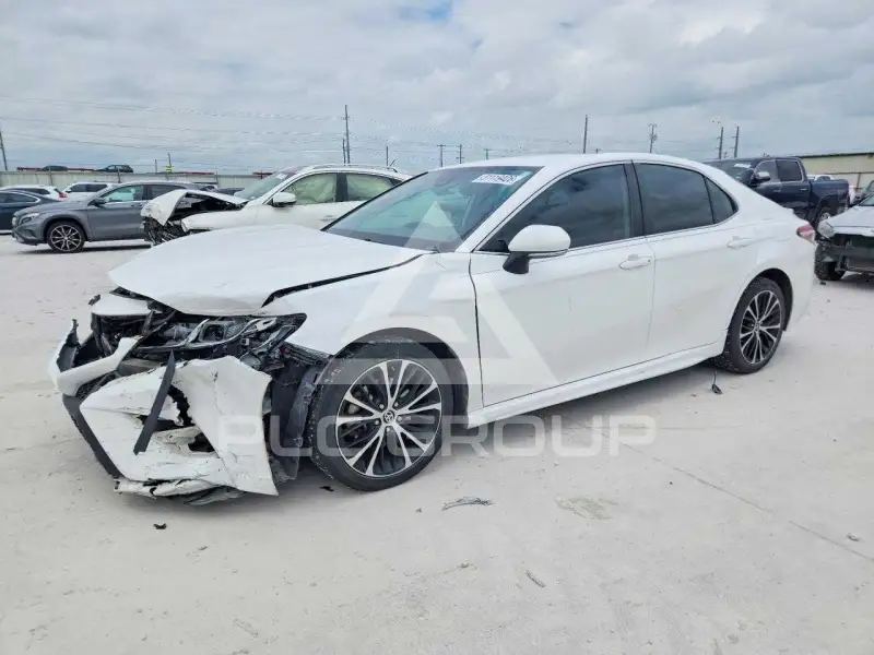 2020 Toyota CAMRY фото