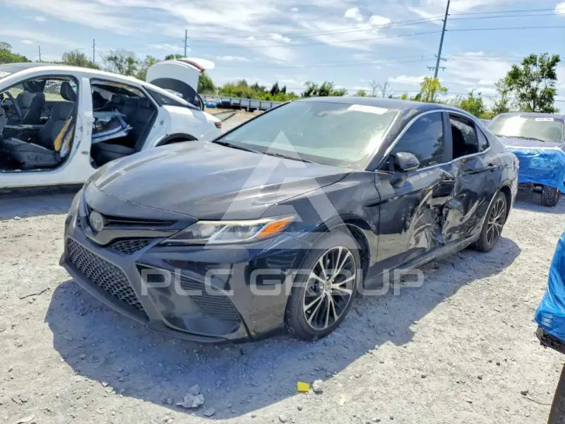 2020 Toyota CAMRY фото