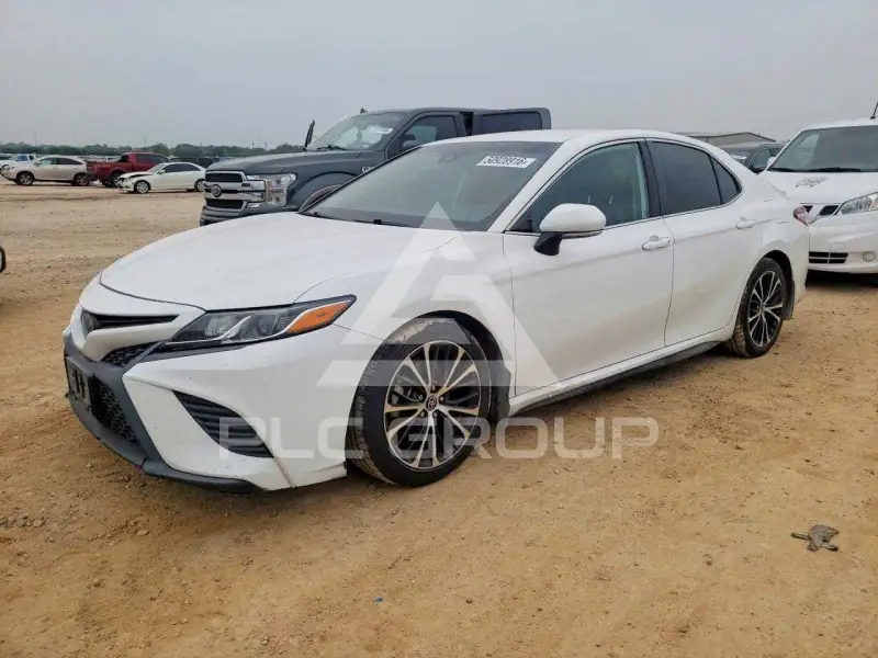 2020 Toyota CAMRY фото