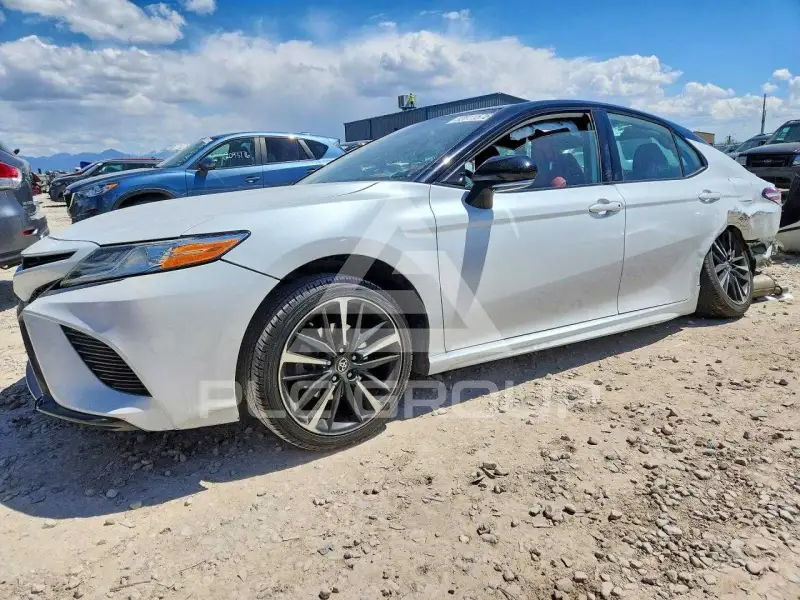 2020 Toyota CAMRY photo