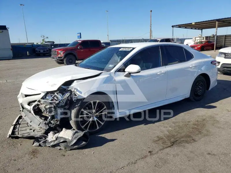2020 Toyota CAMRY фото
