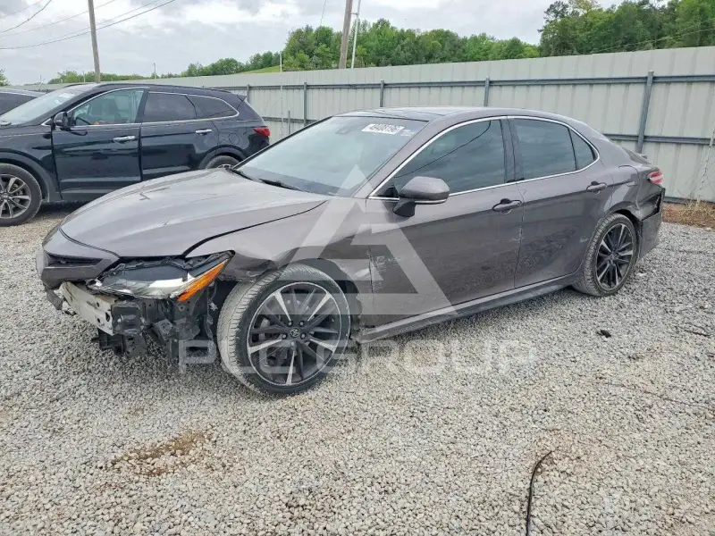 2020 Toyota CAMRY фото