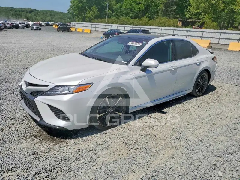 2020 Toyota CAMRY фото