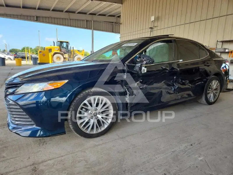 2020 Toyota CAMRY фото