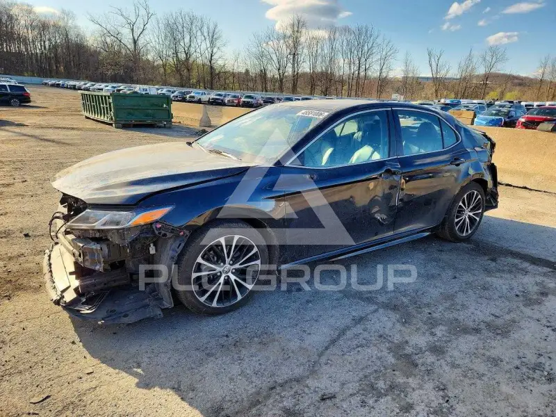 2020 Toyota CAMRY фото