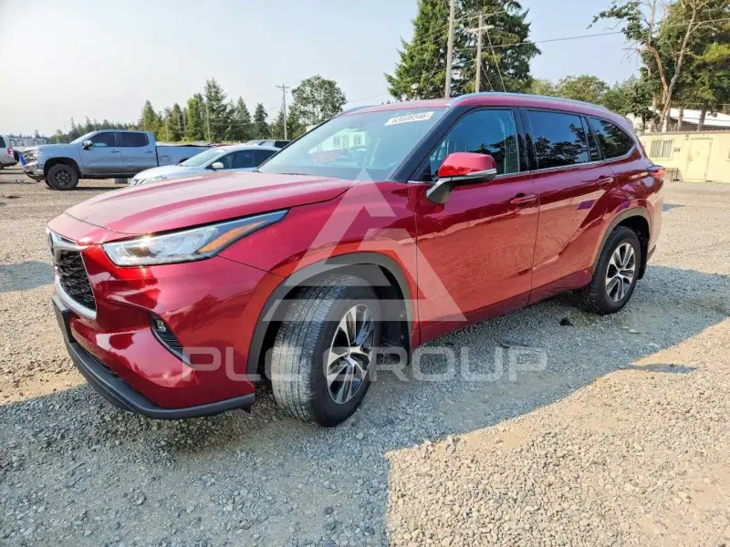 2020 Toyota Highlander photo