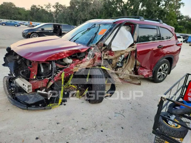 2020 Toyota Highlander photo