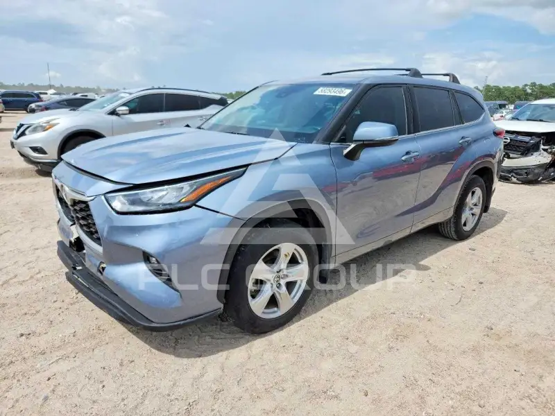 2020 Toyota Highlander photo