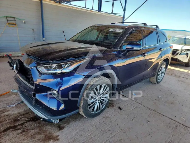 2020 Toyota Highlander photo