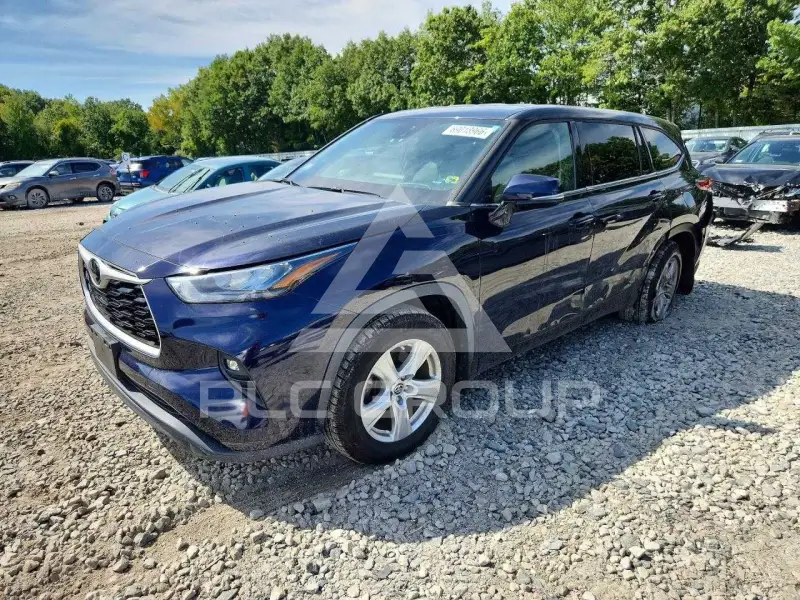 2020 Toyota Highlander photo